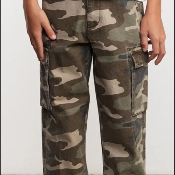 NWOT RVCA camo cargos - Picture 2 of 10